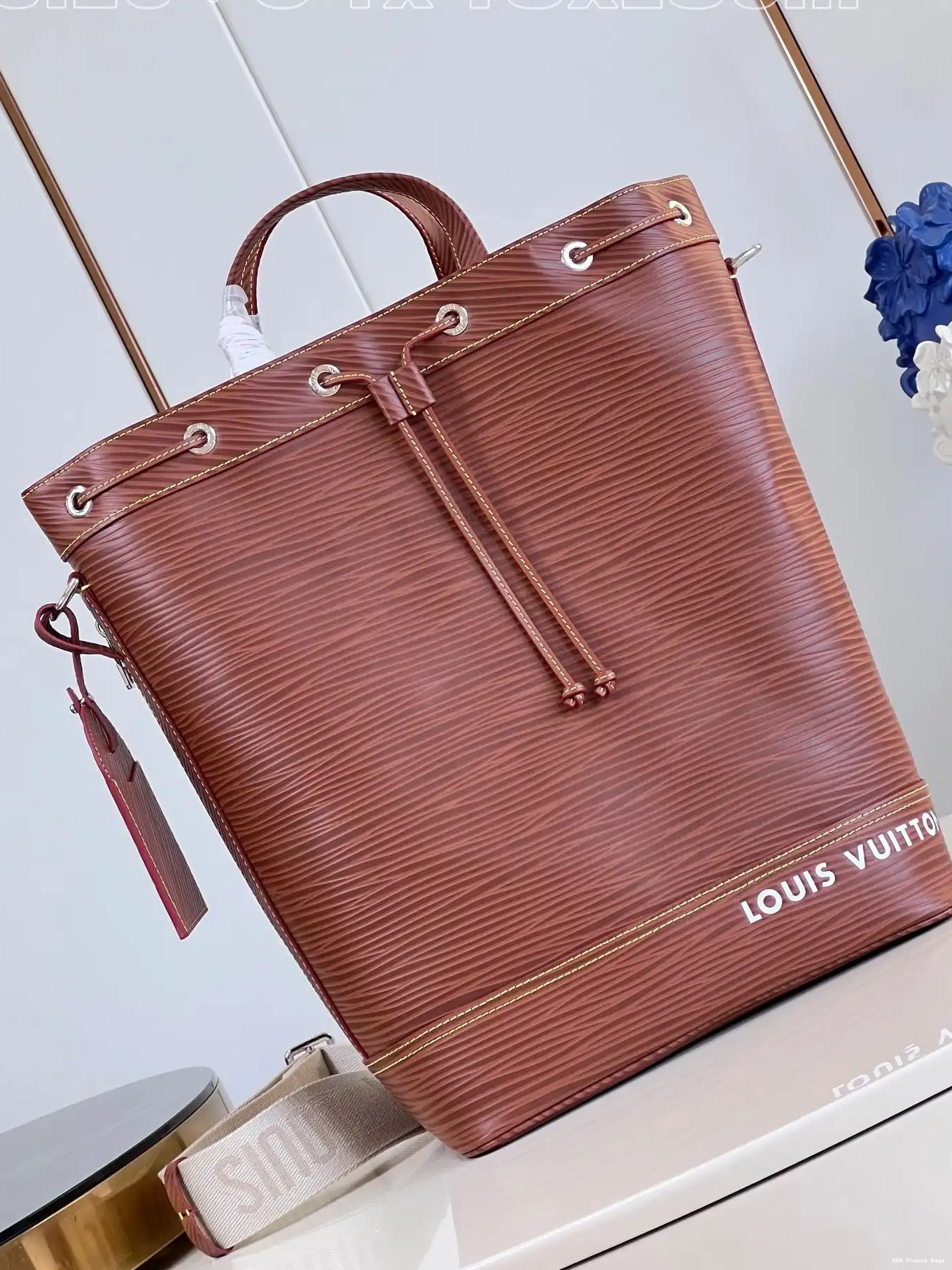 AAA Replica Ru LOUIS Maxi Sling VUITTON Noé 0621